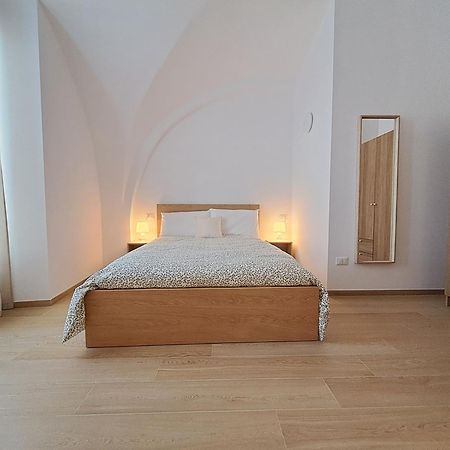 Bed and Breakfast La Casa Sull Arco Лучера Екстер'єр фото