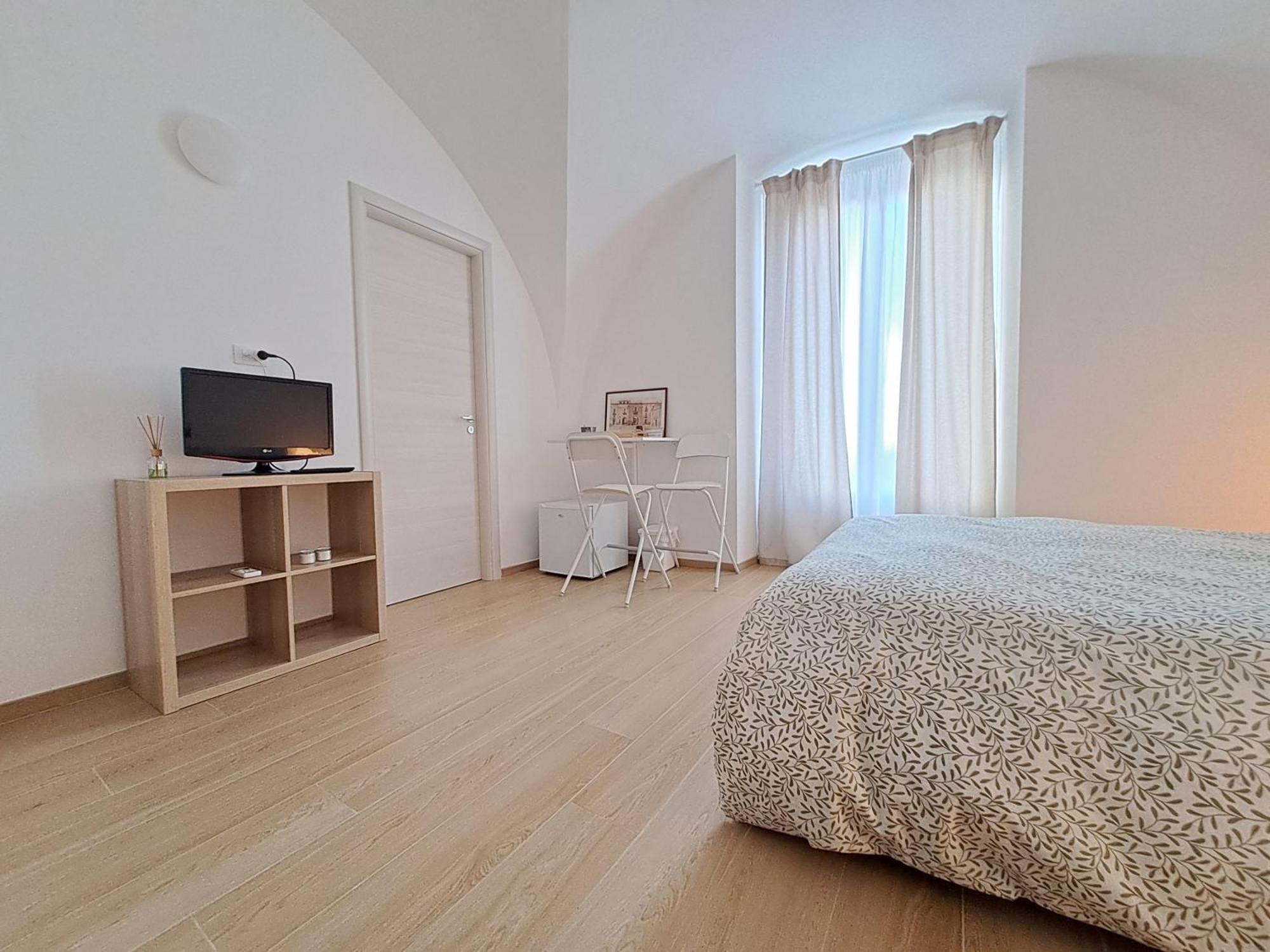 Bed and Breakfast La Casa Sull Arco Лучера Екстер'єр фото